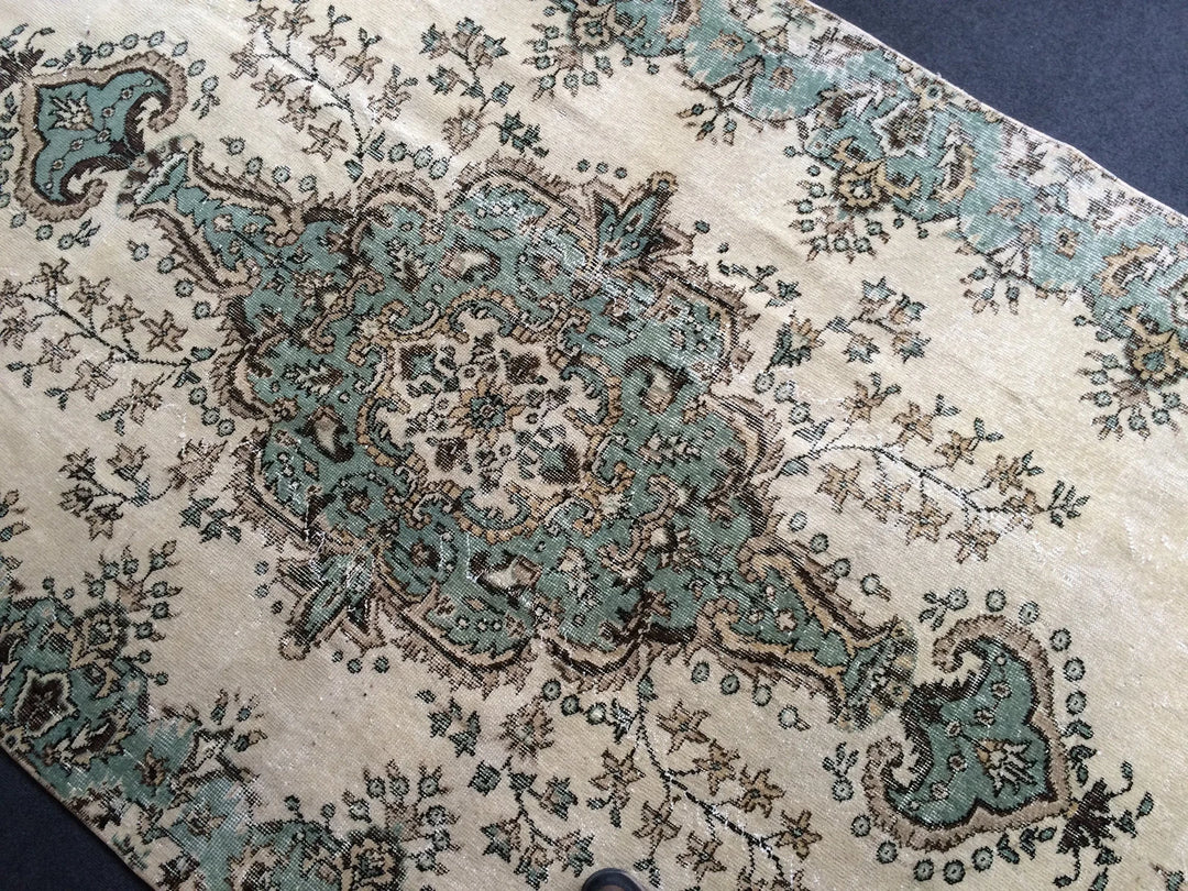 Green Turkish Oushak Rug 8'2" x 10'2" Hand-Knotted | No. WR65380