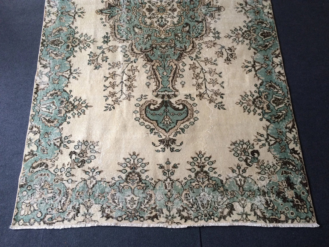 Green Turkish Oushak Rug 8'2" x 10'2" Hand-Knotted | No. WR65380