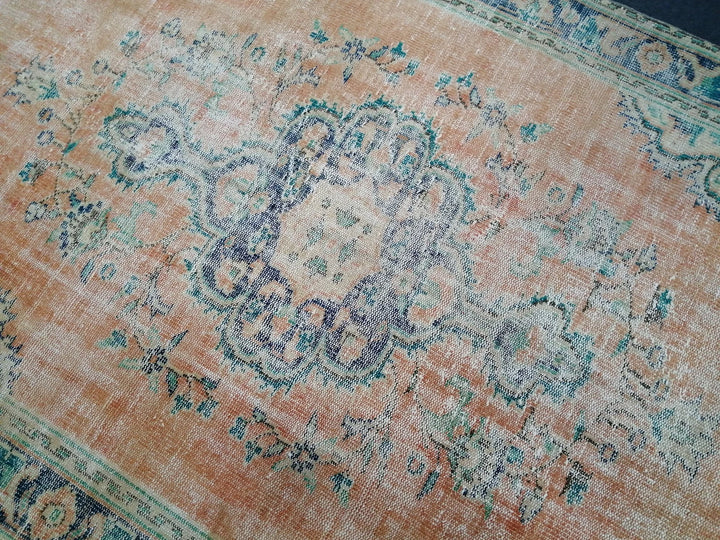 Beige Turkish Runner Rug 6' x 9' 7" Hand-Knotted | No. WR67340