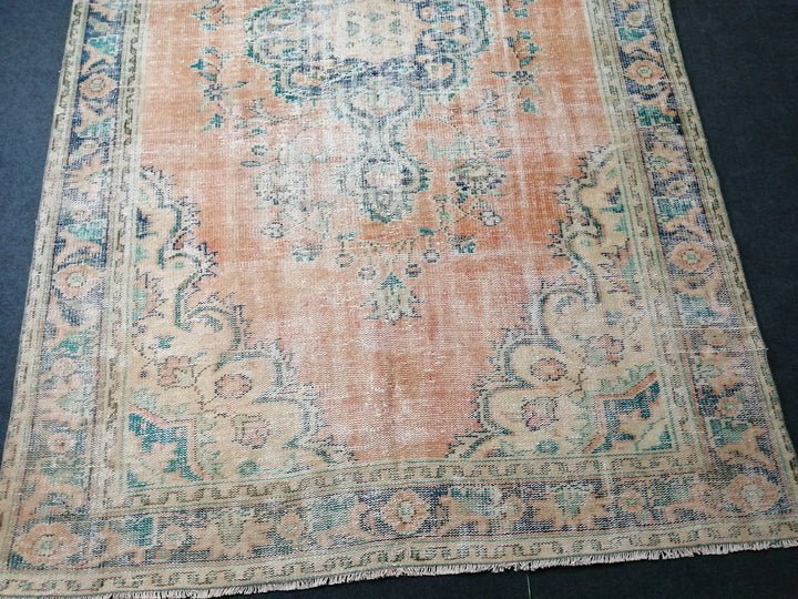 Beige Turkish Runner Rug 6' x 9' 7" Hand-Knotted | No. WR67340