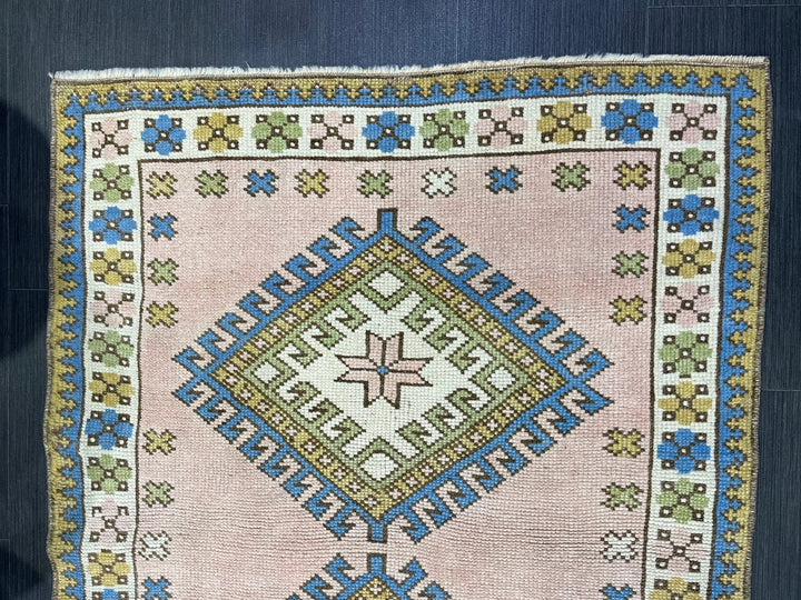 Beige Turkish Runner Rug 3' 3" x 4' 4" Hand-Knotted | No. WR67394