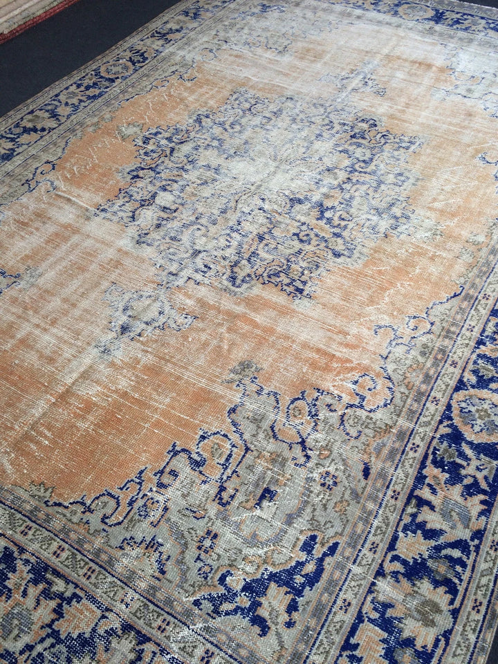 Beige Turkish Runner Rug 7' 8" x 11' Hand-Knotted | No. WR69073