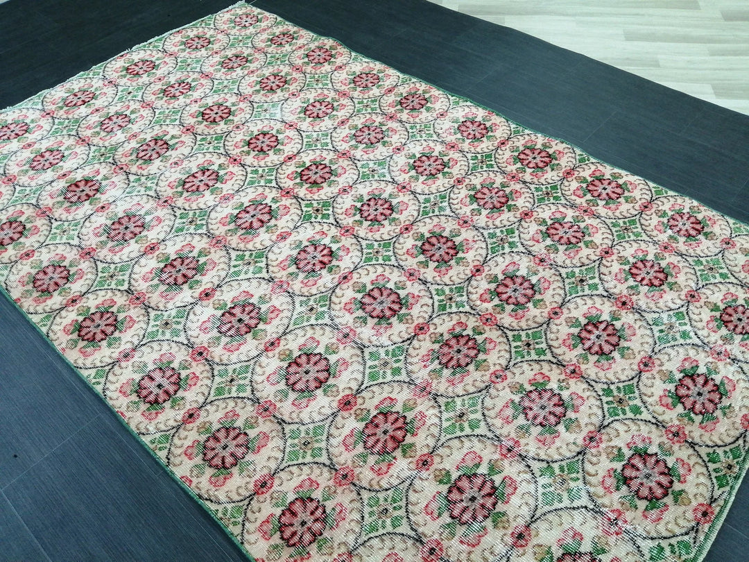 Green Turkish Runner Rug 5' 3" x 8' 6" Hand-Knotted | No. WR69632