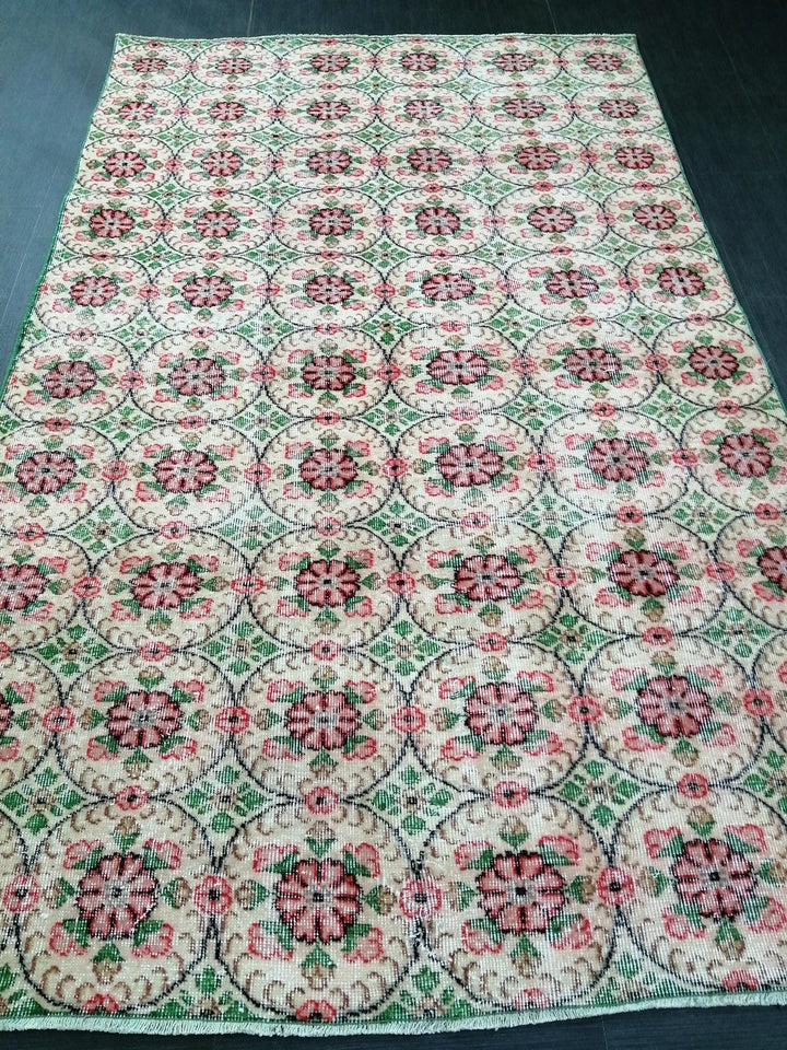 Green Turkish Runner Rug 5' 3" x 8' 6" Hand-Knotted | No. WR69632