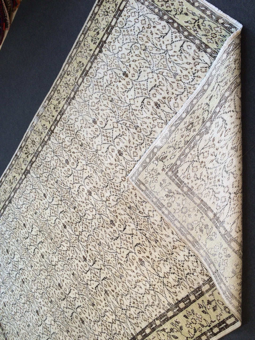 Green Turkish Runner Rug 6' x 9' 7" Hand-Knotted | No. WR70533