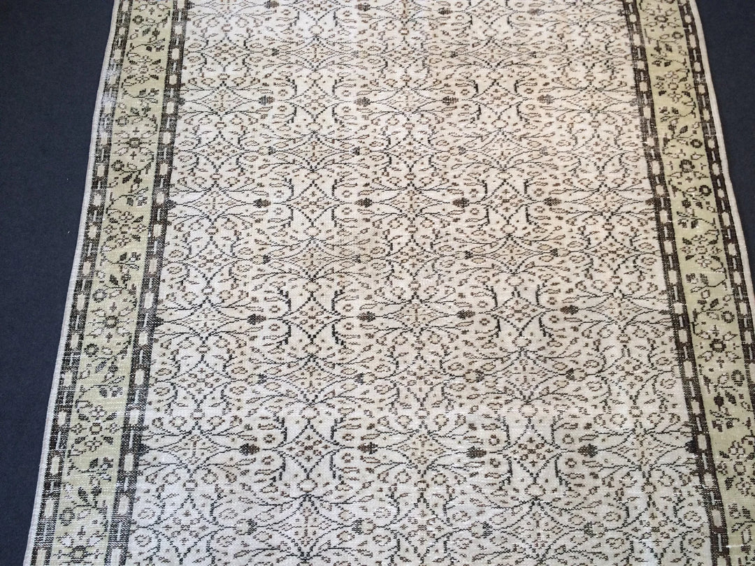 Green Turkish Runner Rug 6' x 9' 7" Hand-Knotted | No. WR70533