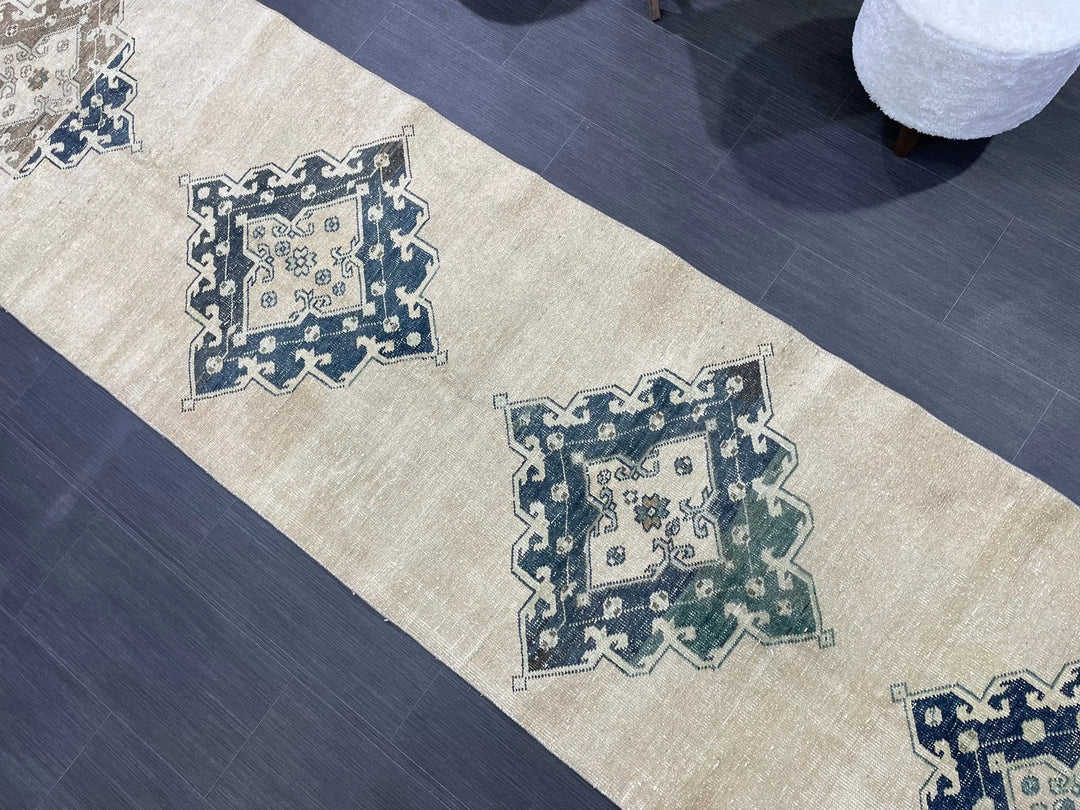 Turkish Runner Rug 2' 9" x 12' 10" Hand-Knotted | No. WR70587