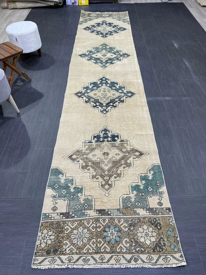 Turkish Runner Rug 2' 9" x 12' 10" Hand-Knotted | No. WR70587