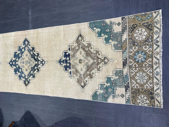 Turkish Runner Rug 2' 9" x 12' 10" Hand-Knotted | No. WR70587