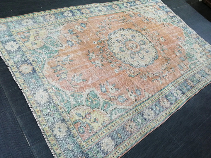 Beige Turkish Runner Rug 6' x 9' 3" Hand-Knotted | No. WR71302