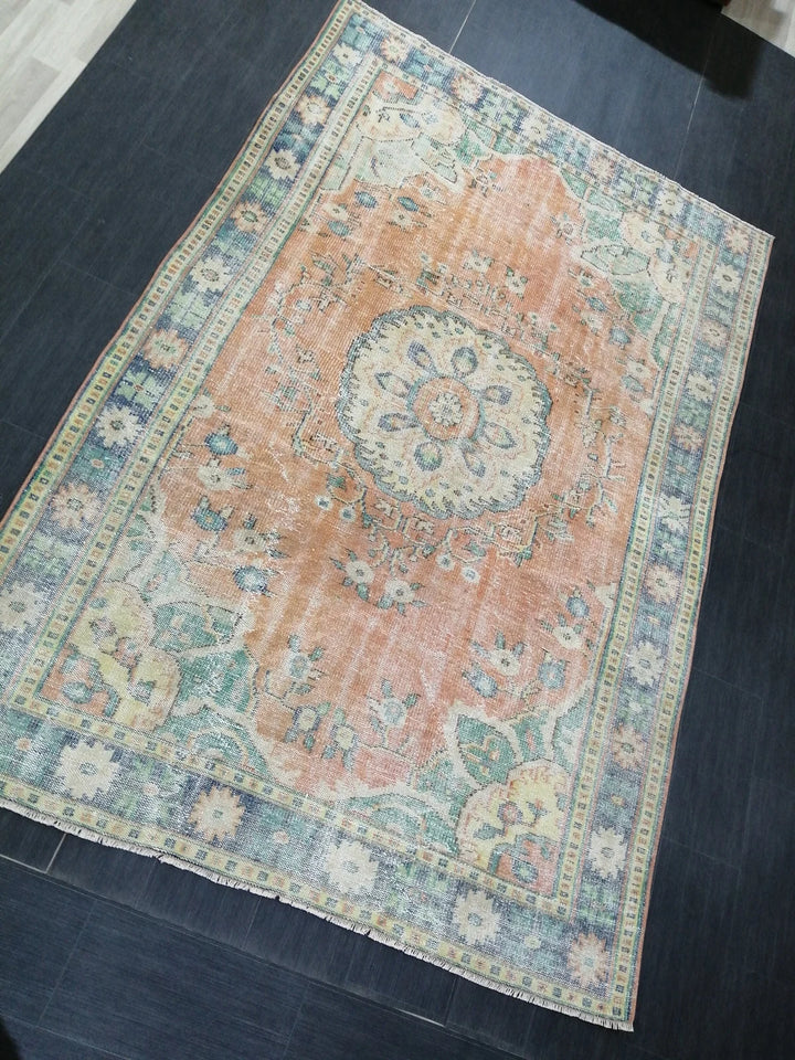 Beige Turkish Runner Rug 6' x 9' 3" Hand-Knotted | No. WR71302