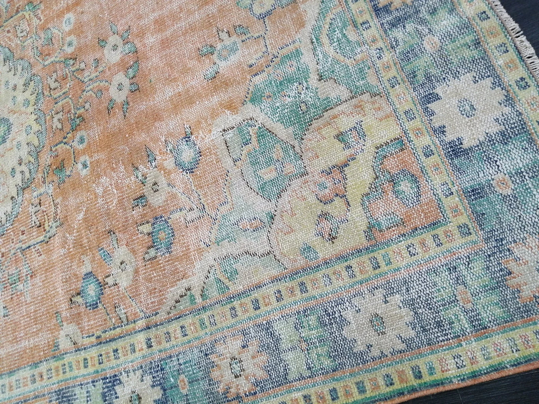 Beige Turkish Runner Rug 6' x 9' 3" Hand-Knotted | No. WR71302
