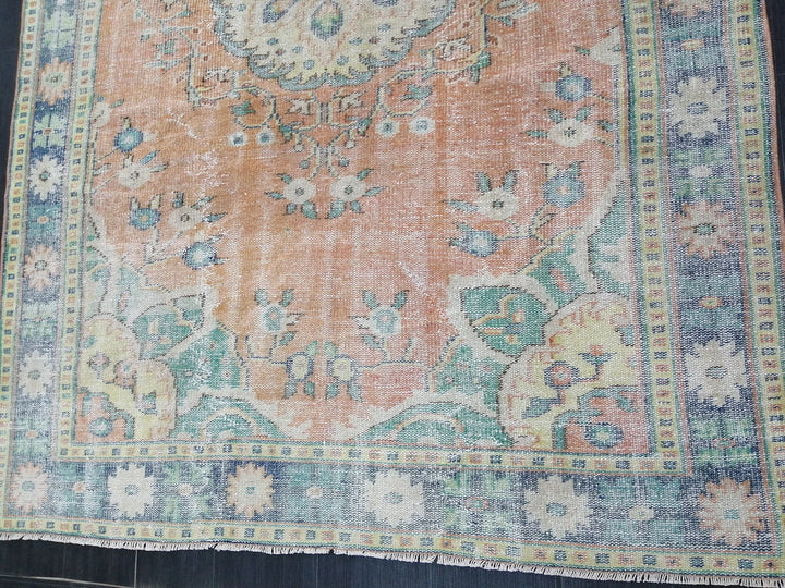Beige Turkish Runner Rug 6' x 9' 3" Hand-Knotted | No. WR71302