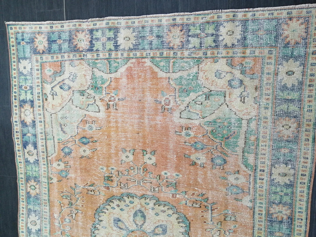 Beige Turkish Runner Rug 6' x 9' 3" Hand-Knotted | No. WR71302