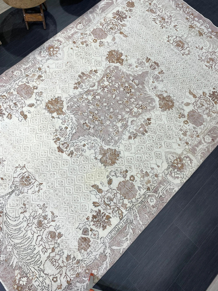 Beige Turkish Runner Rug 5' 10" x 9' 4" Hand-Knotted | No. WR72595