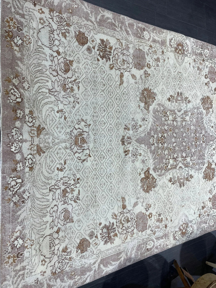 Beige Turkish Runner Rug 5' 10" x 9' 4" Hand-Knotted | No. WR72595
