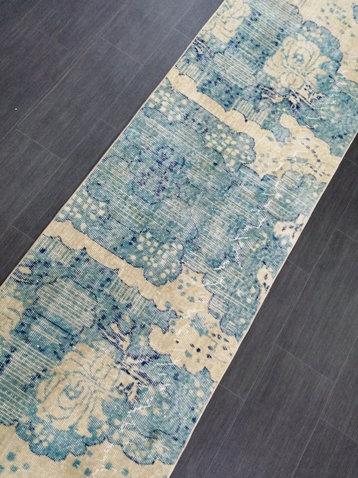 Turkish Runner Rug 2' 6" x 10' 4" Hand-Knotted | No. WR73148