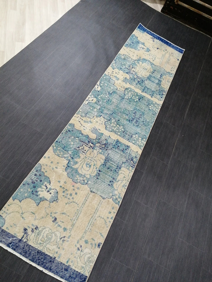 Turkish Runner Rug 2' 6" x 10' 4" Hand-Knotted | No. WR73148