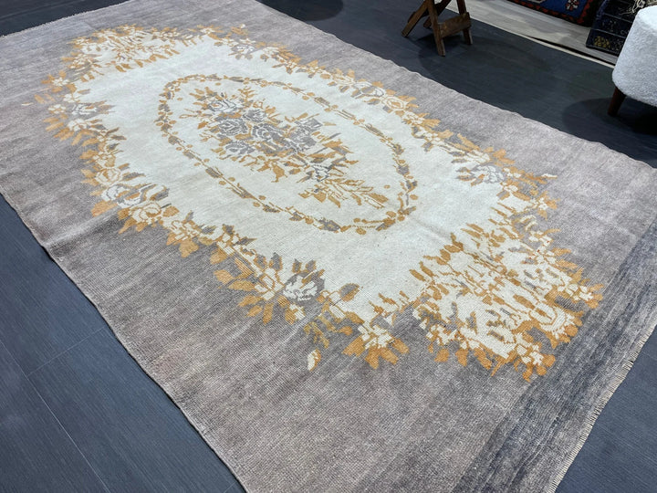 Grey Turkish Runner Rug 5' 3" x 8' 8" Hand-Knotted | No. WR73244