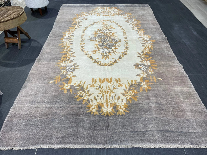 Grey Turkish Runner Rug 5' 3" x 8' 8" Hand-Knotted | No. WR73244