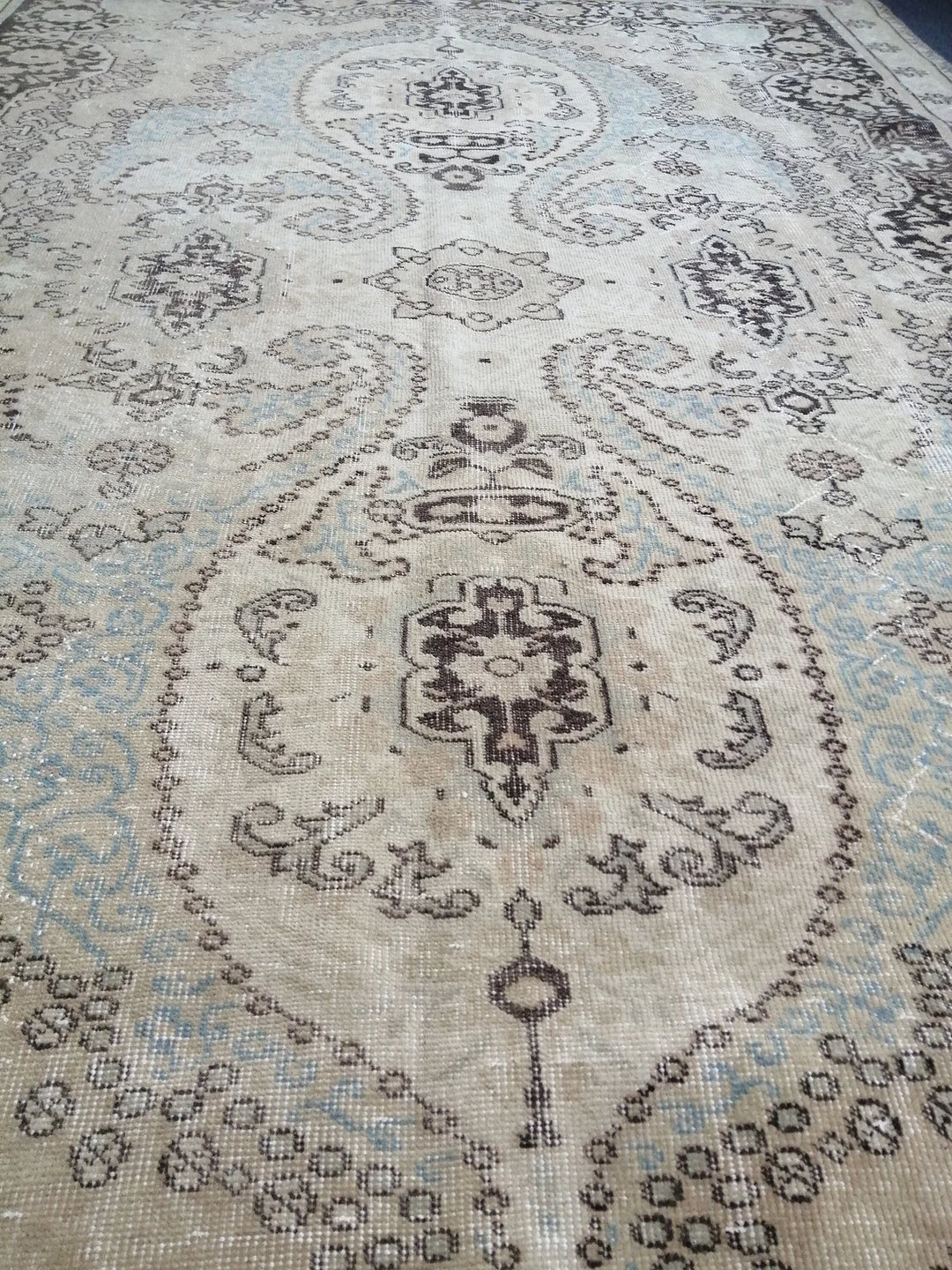 Beige Turkish Runner Rug 6' 8" x 9' 11" Hand-Knotted | No. WR73582