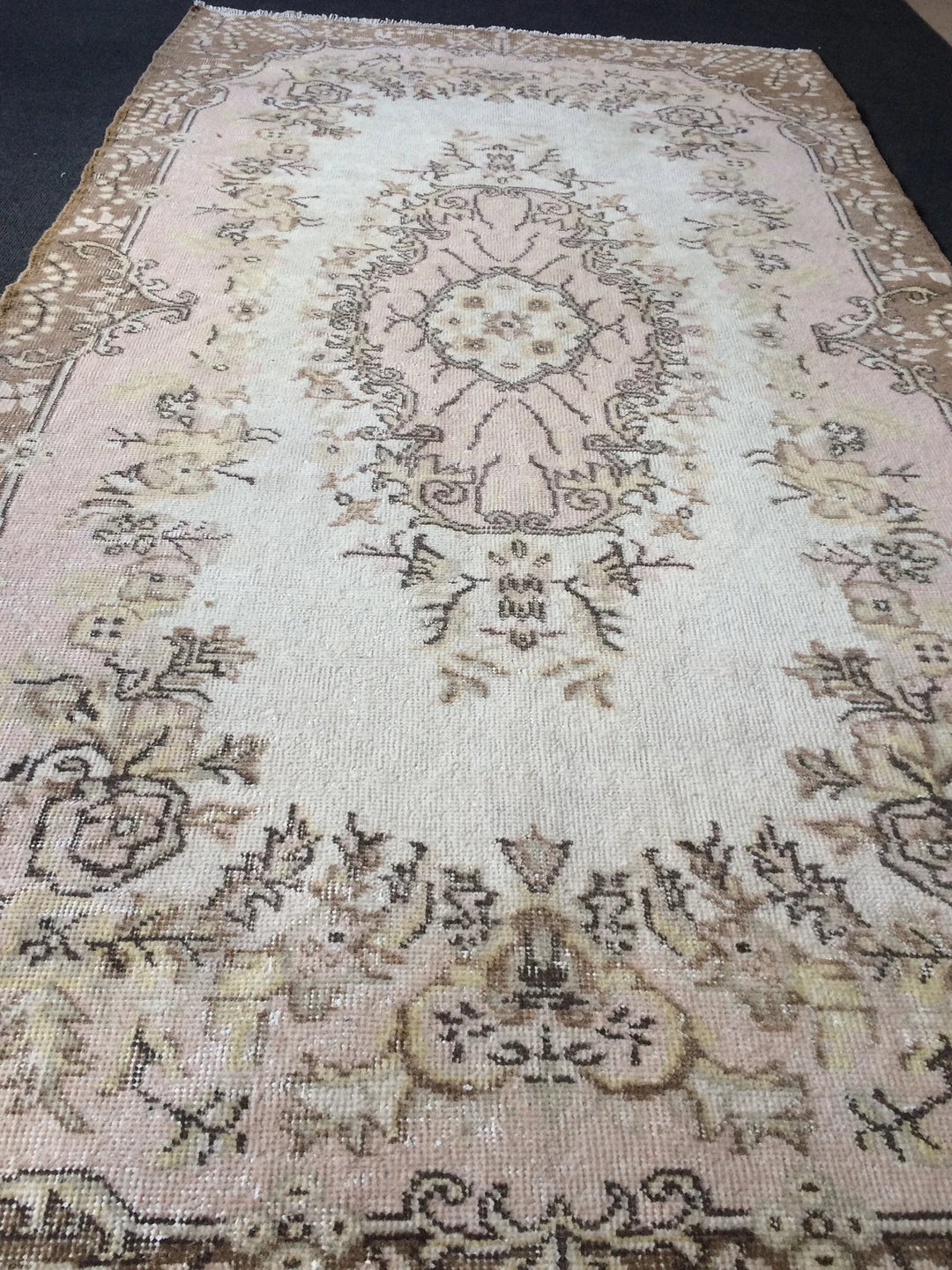 Beige Turkish Runner Rug 4' x 7' 6" Hand-Knotted | No. WR74128
