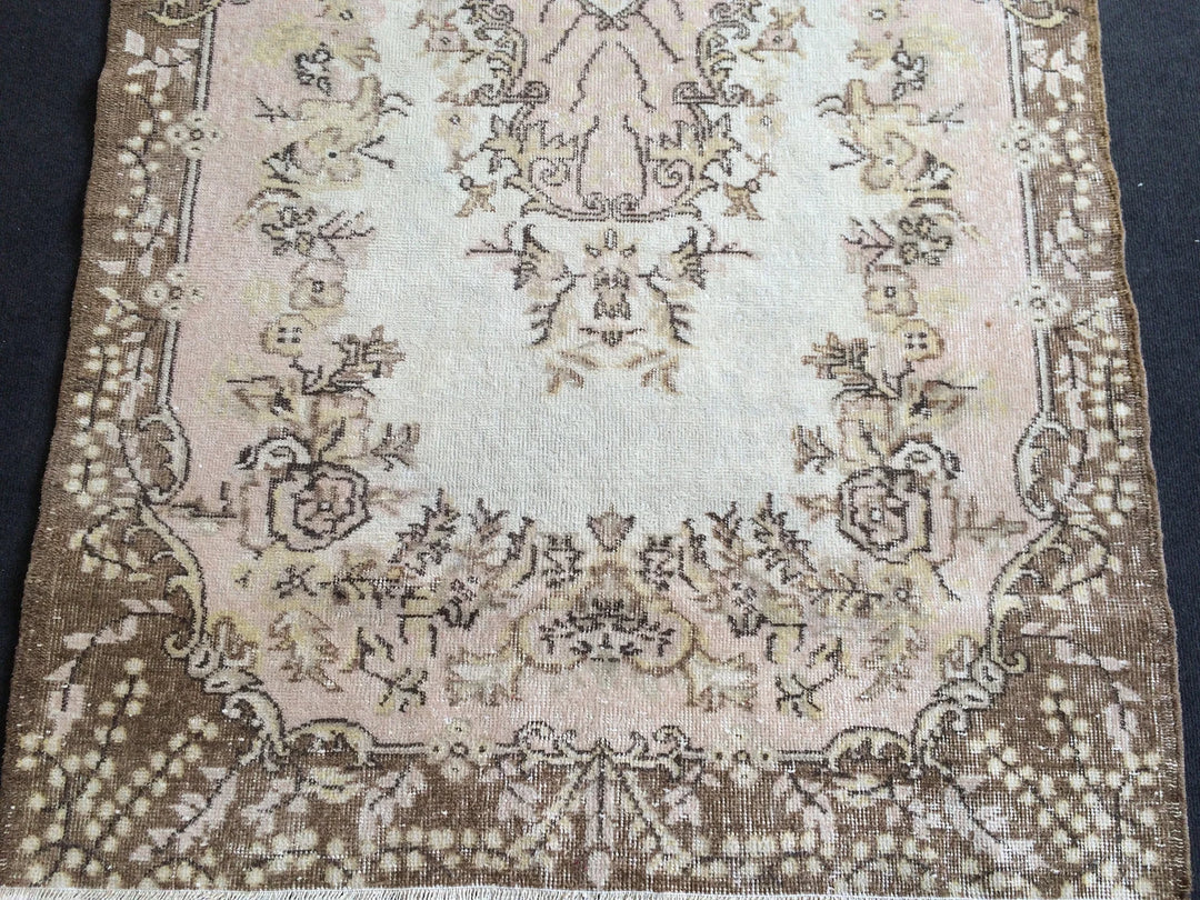 Beige Turkish Runner Rug 4' x 7' 6" Hand-Knotted | No. WR74128