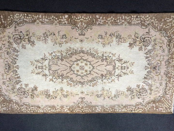 Beige Turkish Runner Rug 4' x 7' 6" Hand-Knotted | No. WR74128