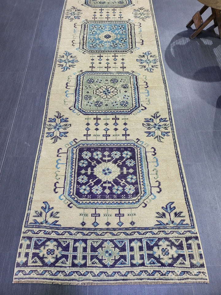 Turkish Runner Rug 2' 9" x 11' 3" Hand-Knotted | No. WR74646