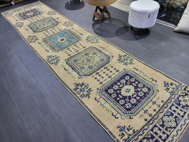 Turkish Runner Rug 2' 9" x 11' 3" Hand-Knotted | No. WR74646