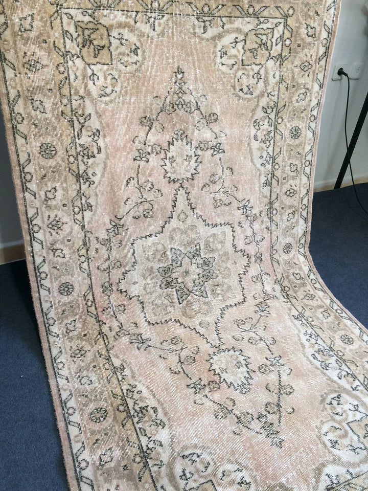 Beige Turkish Runner Rug 4' x 7' 8" Hand-Knotted | No. WR74669