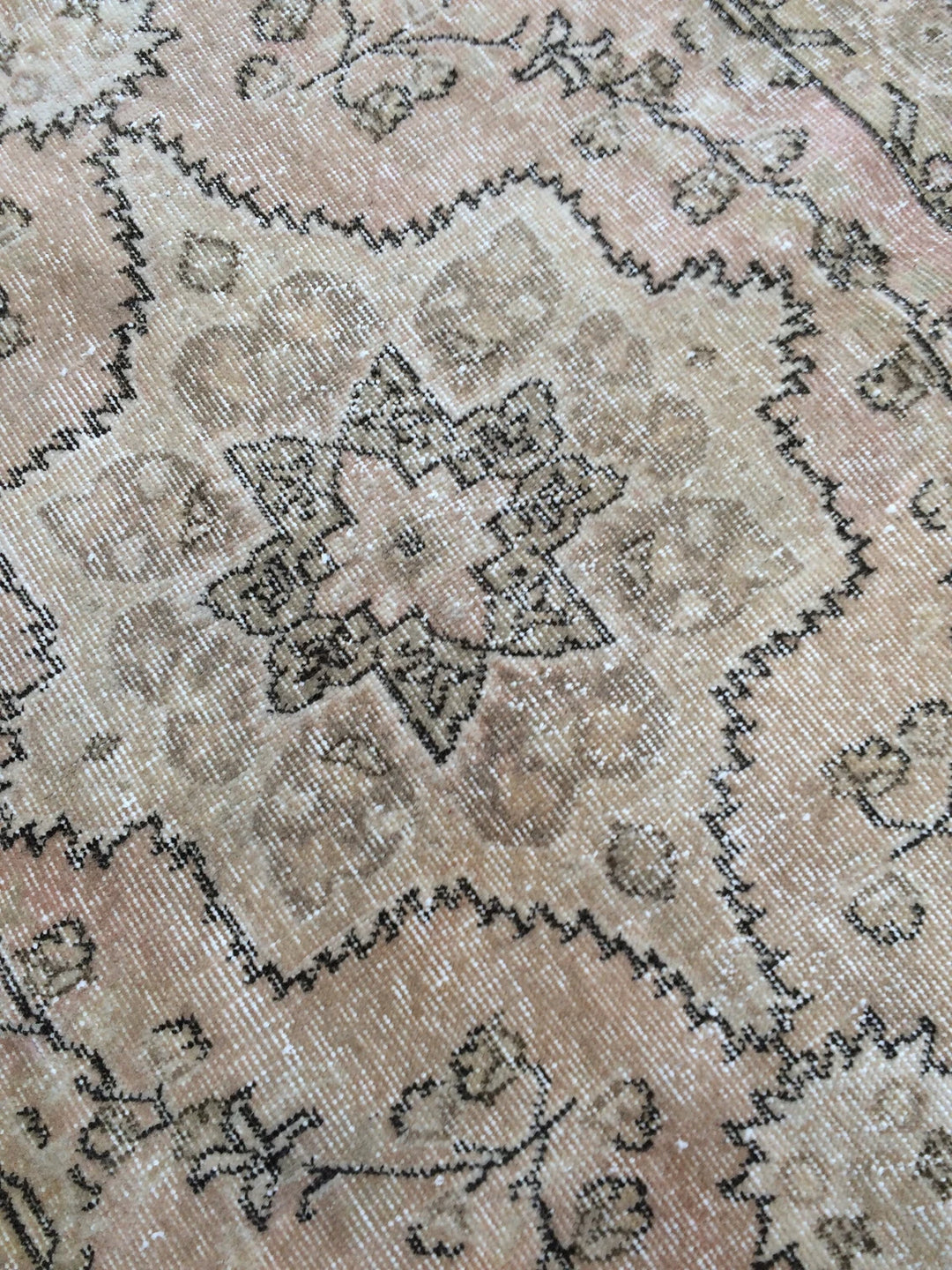 Beige Turkish Runner Rug 4' x 7' 8" Hand-Knotted | No. WR74669