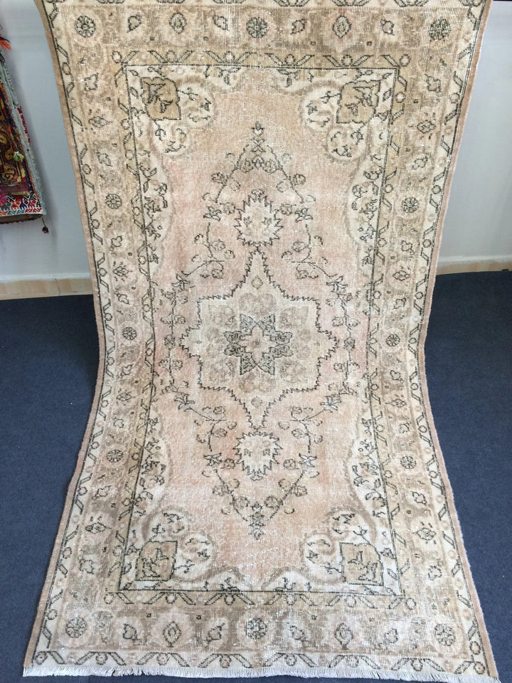 Beige Turkish Runner Rug 4' x 7' 8" Hand-Knotted | No. WR74669