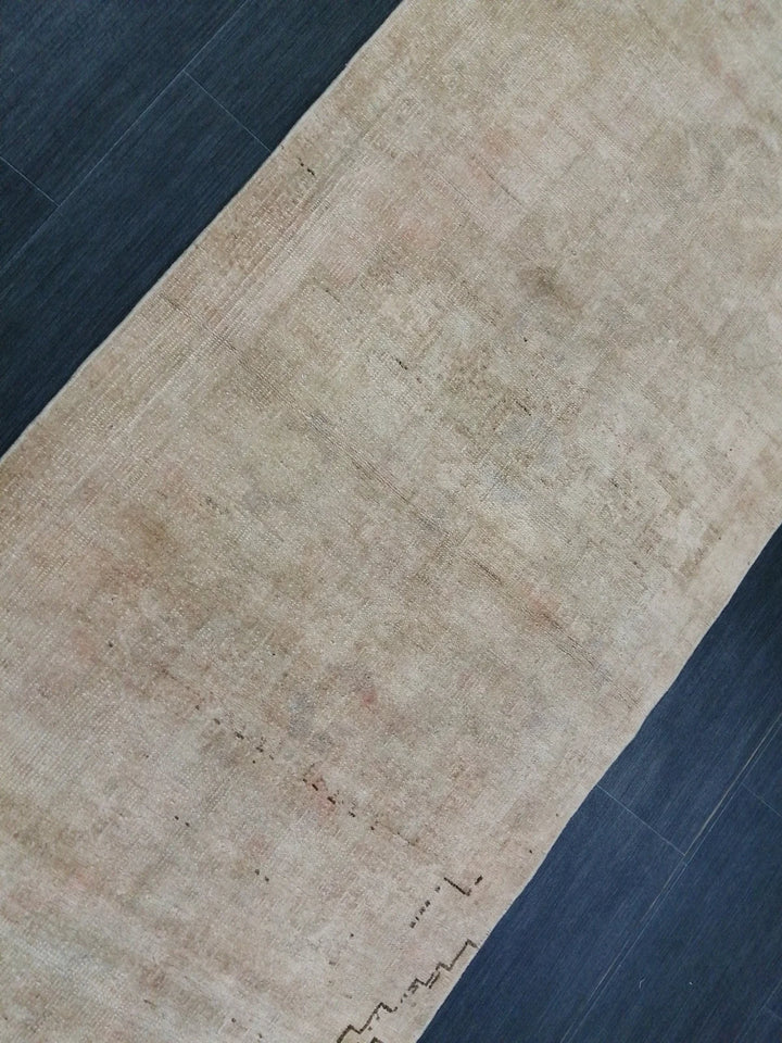 Beige Turkish Runner Rug 2' 9" x 9' 10" Hand-Knotted | No. WR75899