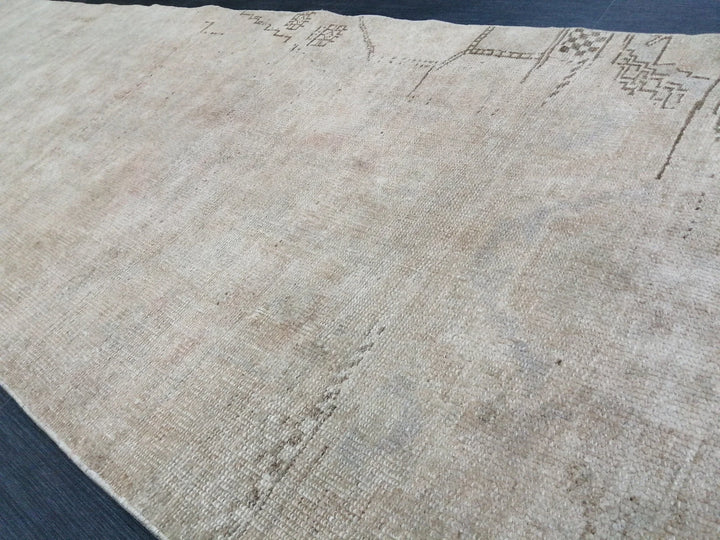 Beige Turkish Runner Rug 2' 9" x 9' 10" Hand-Knotted | No. WR75899