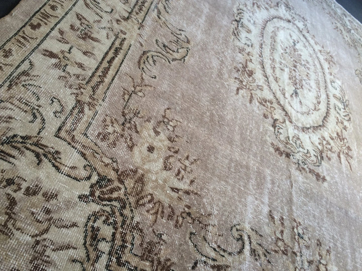 Beige Turkish Runner Rug 7' 5" x 10' Hand-Knotted | No. WR76175