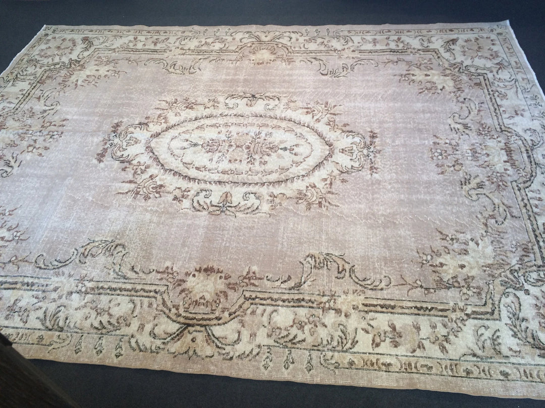 Beige Turkish Runner Rug 7' 5" x 10' Hand-Knotted | No. WR76175