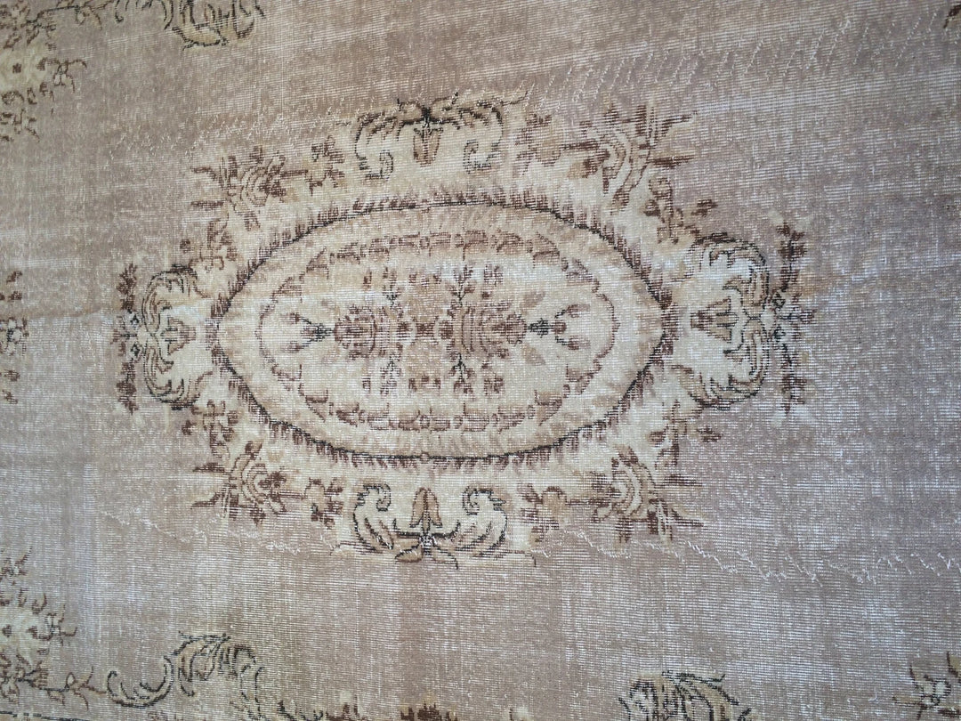 Beige Turkish Runner Rug 7' 5" x 10' Hand-Knotted | No. WR76175