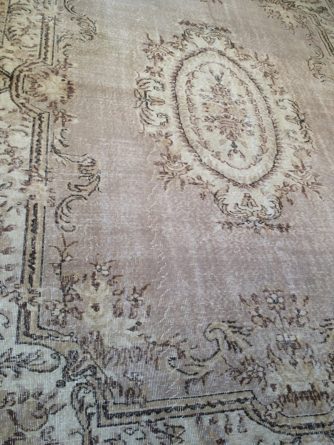 Beige Turkish Runner Rug 7' 5" x 10' Hand-Knotted | No. WR76175