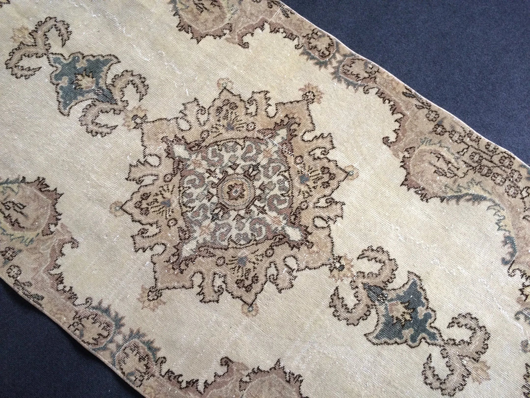 Tan Turkish Oushak Rug Hand-Knotted | No. WR77256