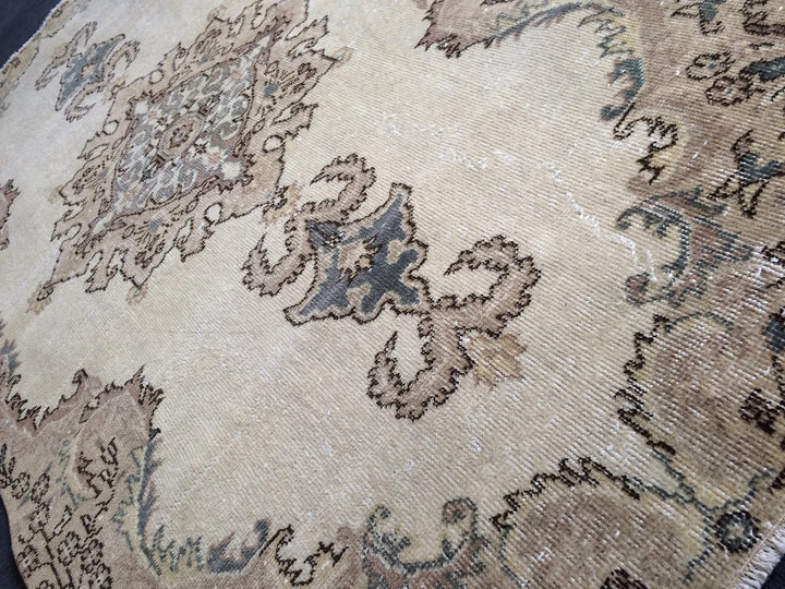 Tan Turkish Oushak Rug Hand-Knotted | No. WR77256