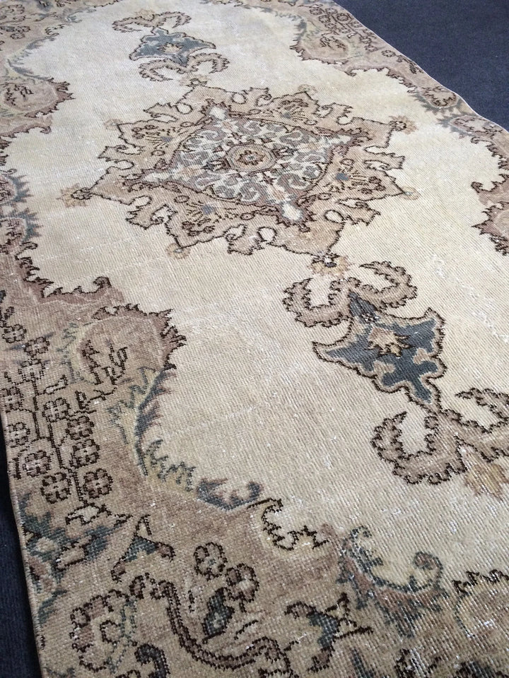 Tan Turkish Oushak Rug Hand-Knotted | No. WR77256