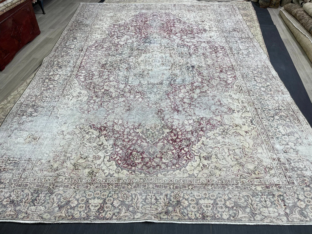 Beige Turkish Vintage Rug 8' 7" x 12' 2" Hand-Knotted | No. WR77527