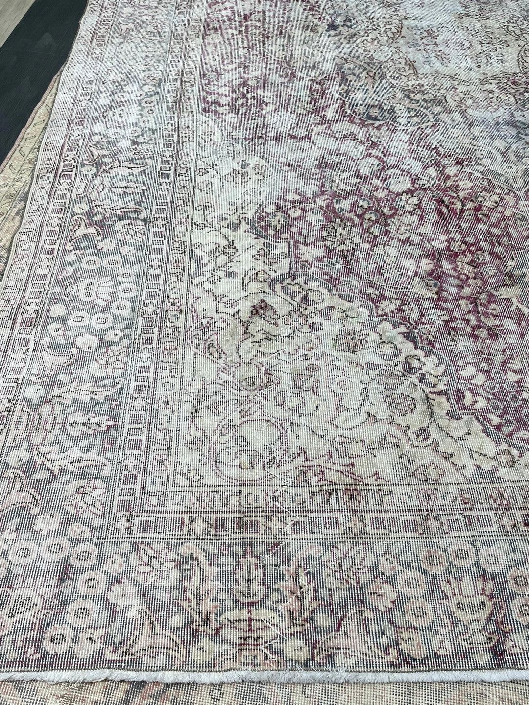 Beige Turkish Vintage Rug 8' 7" x 12' 2" Hand-Knotted | No. WR77527