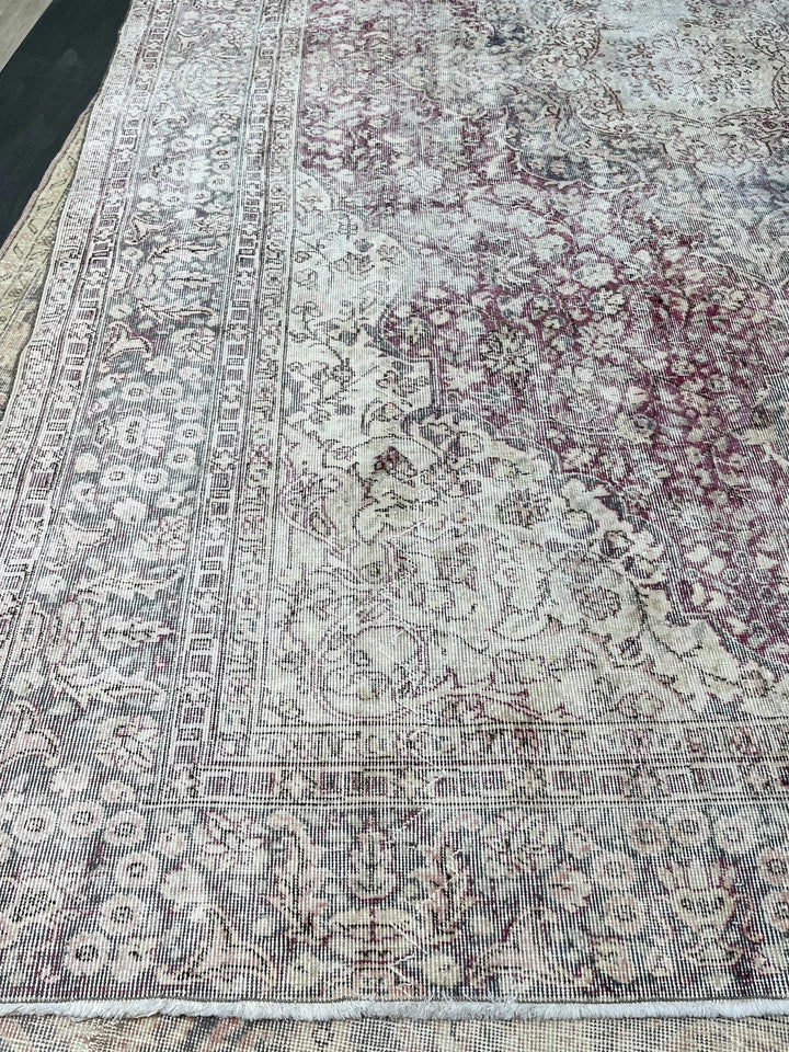 Beige Turkish Vintage Rug 8' 7" x 12' 2" Hand-Knotted | No. WR77527
