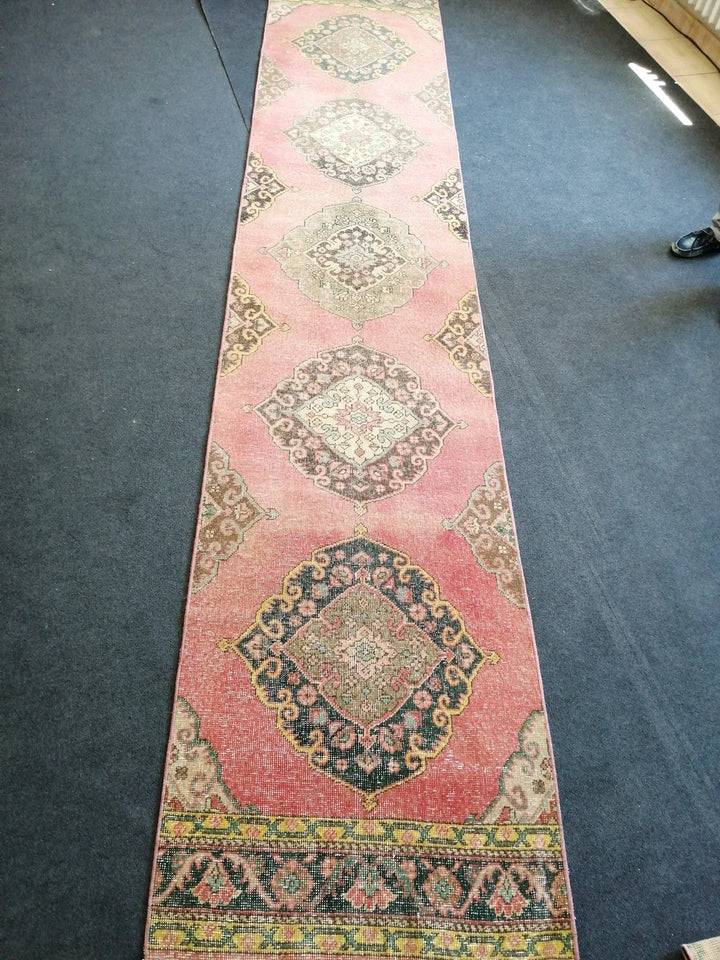 Turkish Runner Rug 2' 10" x 13' 6" Hand-Knotted | No. WR78074