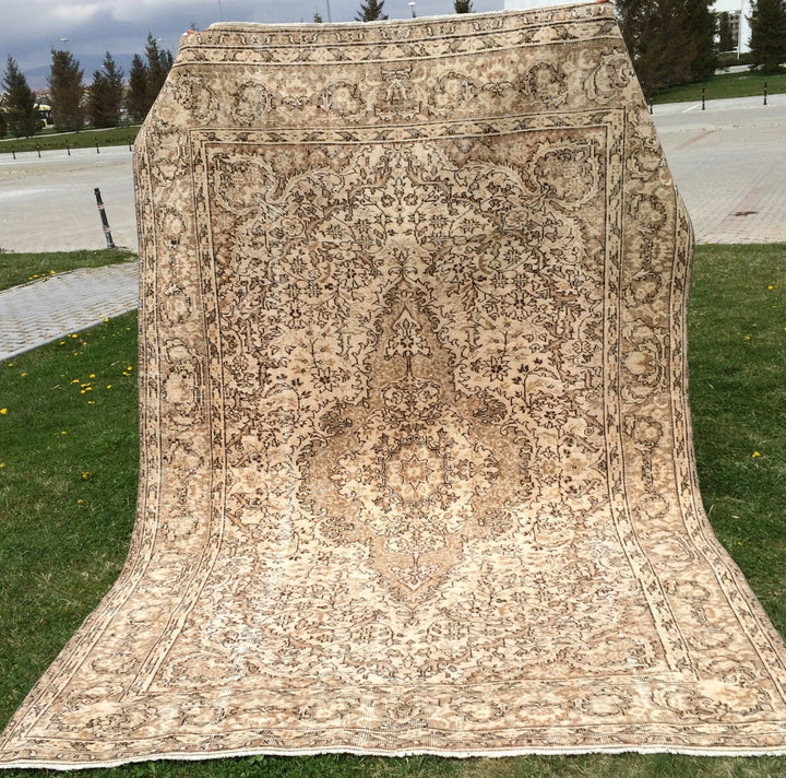Beige Turkish Runner Rug 6' 4" x 9' 6" Hand-Knotted | No. WR78936