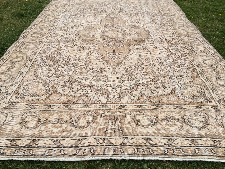 Beige Turkish Runner Rug 6' 4" x 9' 6" Hand-Knotted | No. WR78936