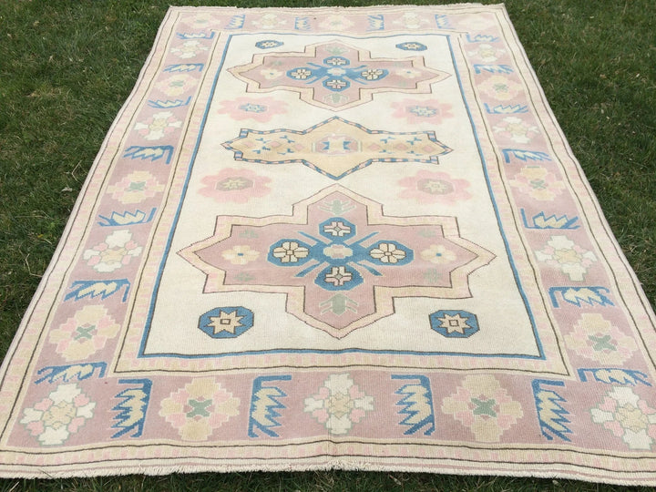 Beige Turkish Runner Rug 5' 2" x 7' 4" Hand-Knotted | No. WR80093