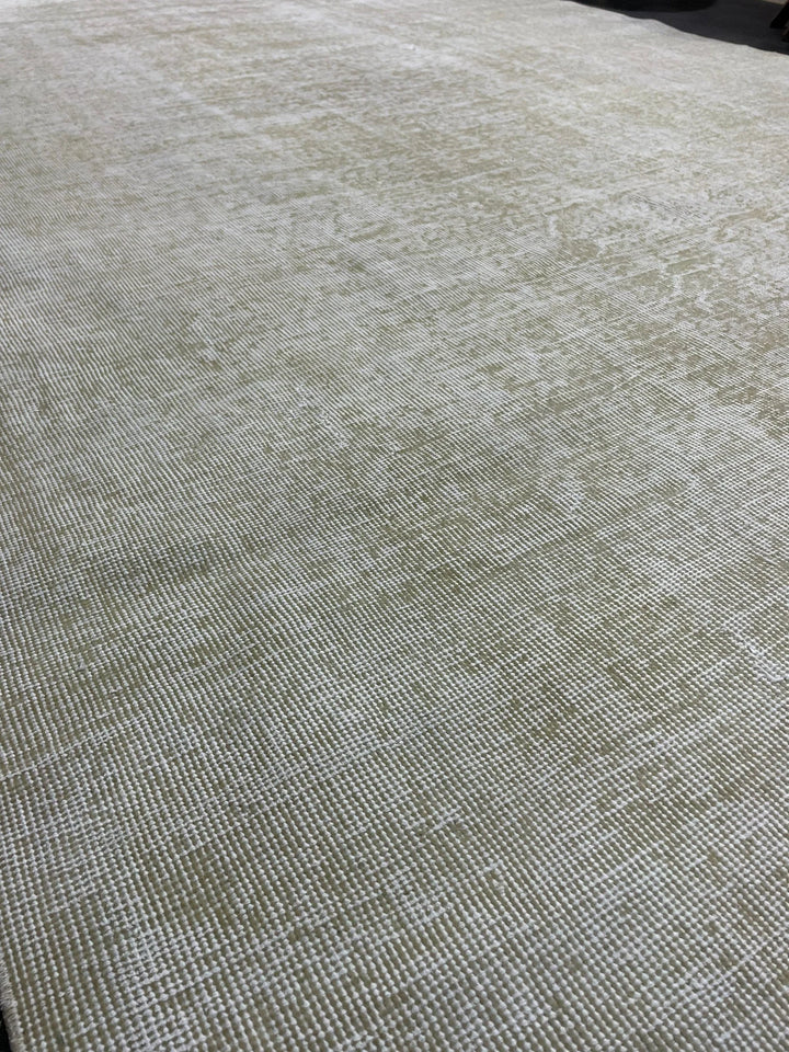 Turkish Runner Rug 6' 4" x 9' 4" Hand-Knotted | No. WR80335